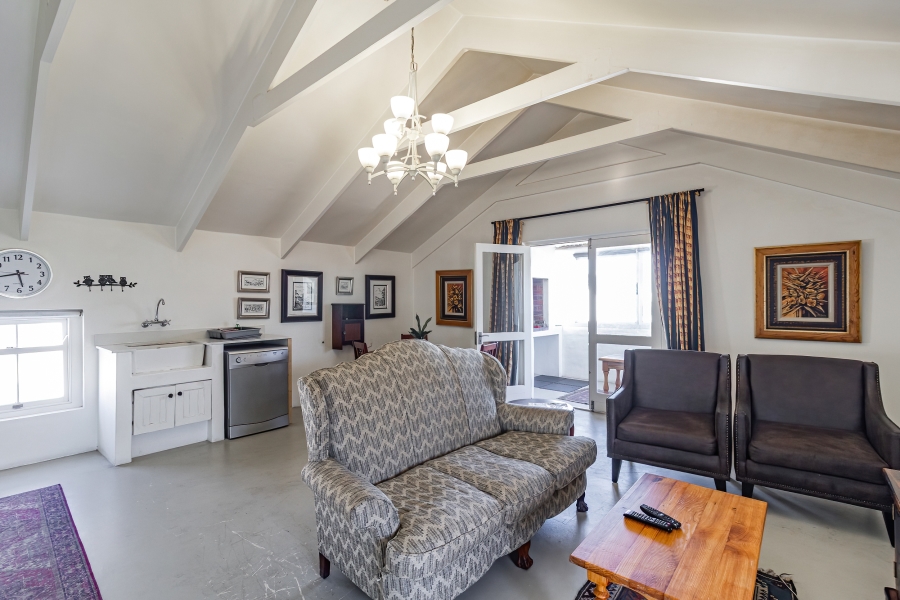 5 Bedroom Property for Sale in Bekbaai Western Cape